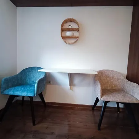 アパート Leon ゴルニ・ミラノヴァツ